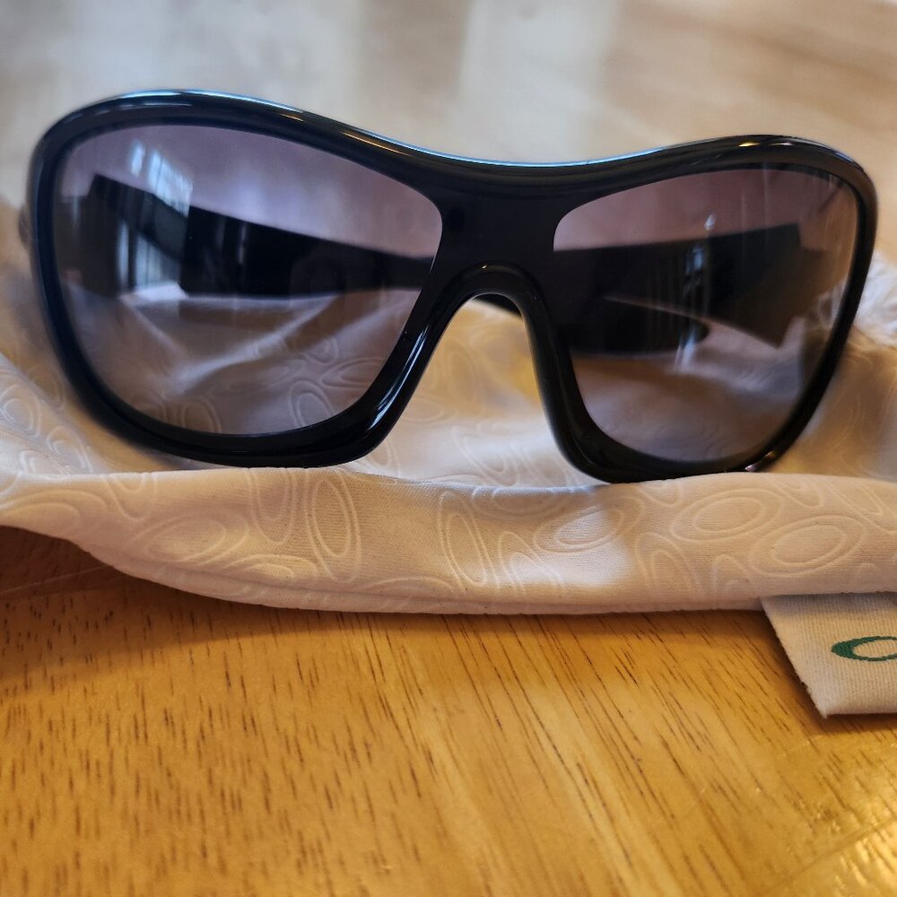 Rare Oakley Women's Speechless Sunglasses black